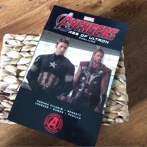 Marvel Avengers: Age of Ultron prelude (movie cover) paperback graphic novel